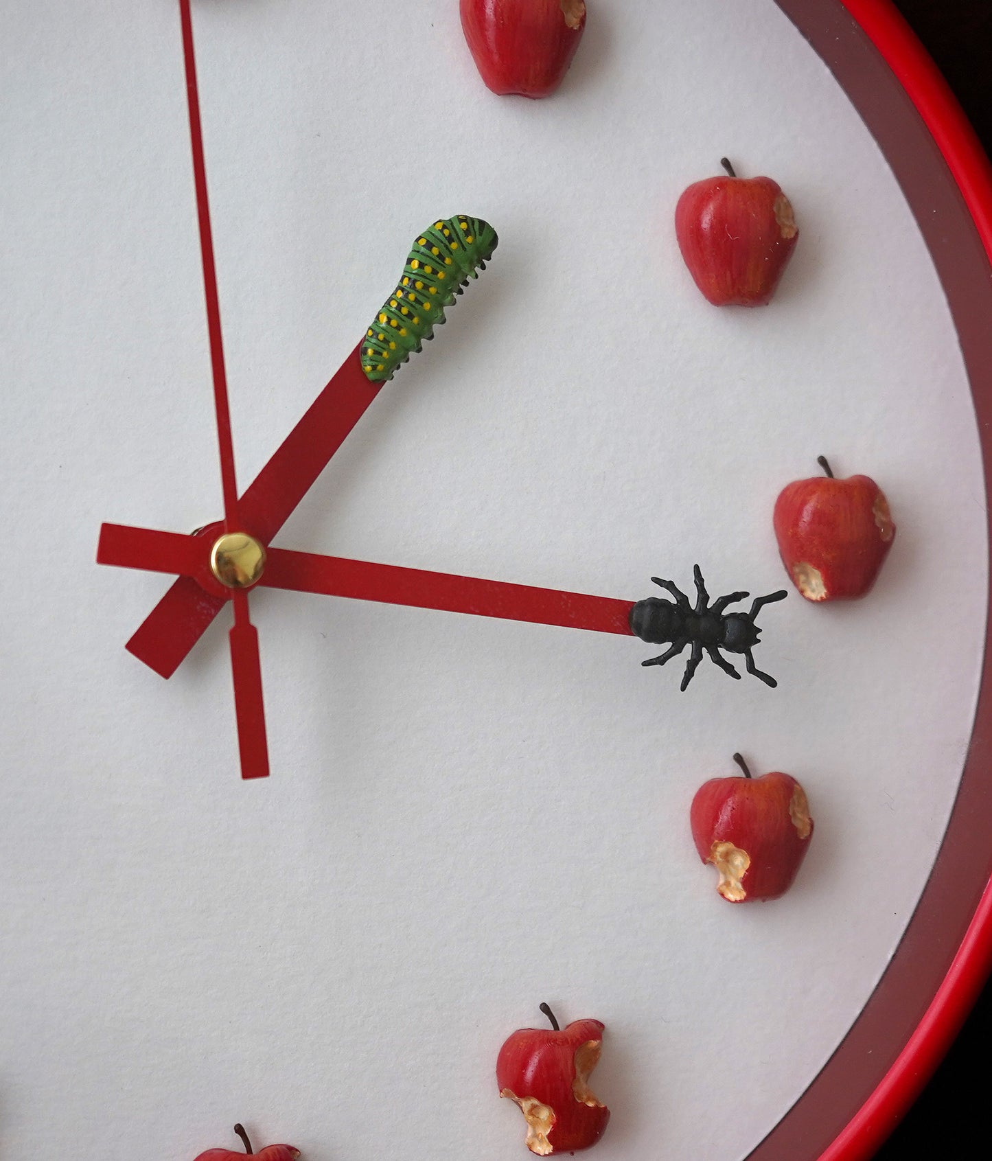 The Apple Clock