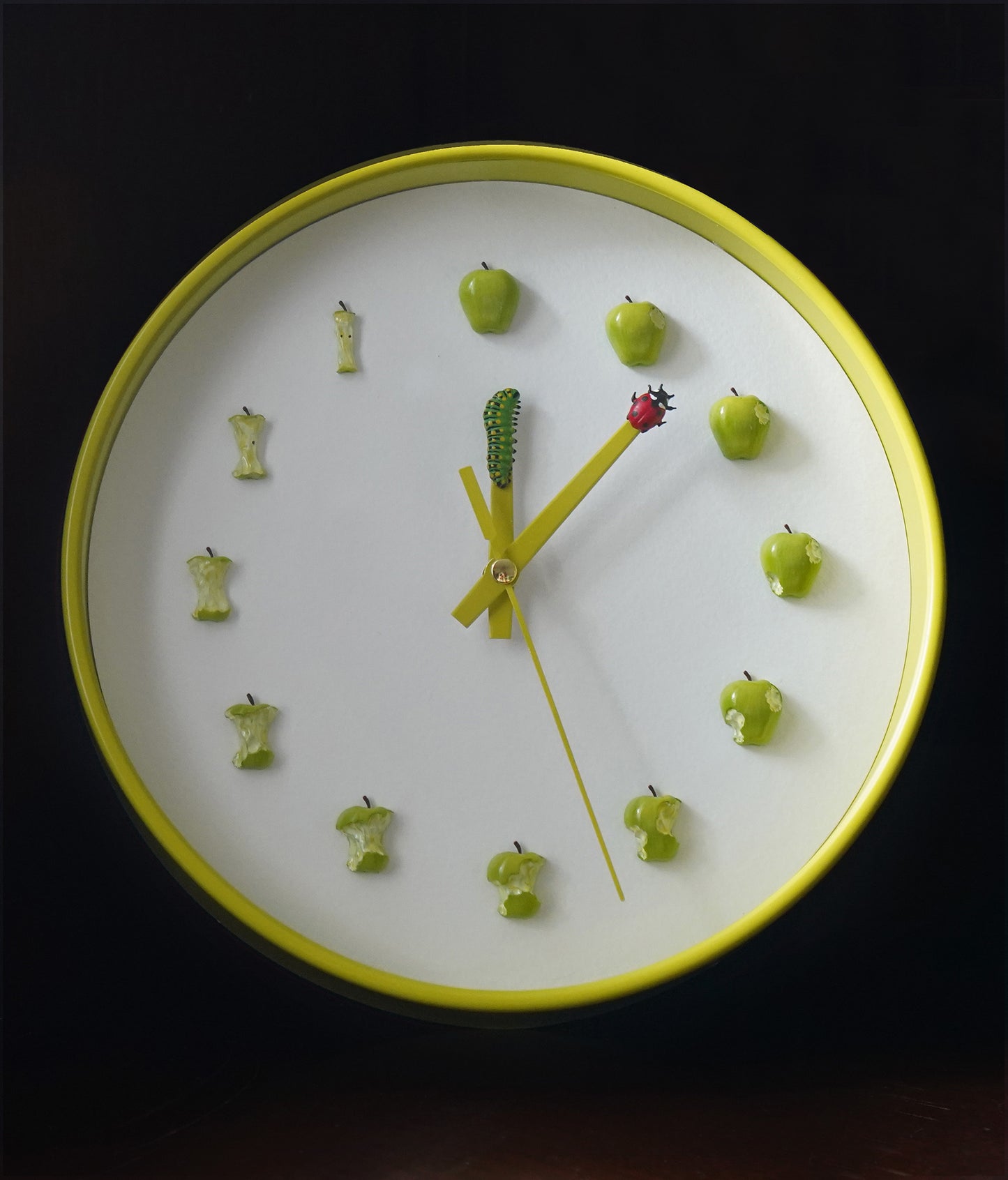 The Apple Clock